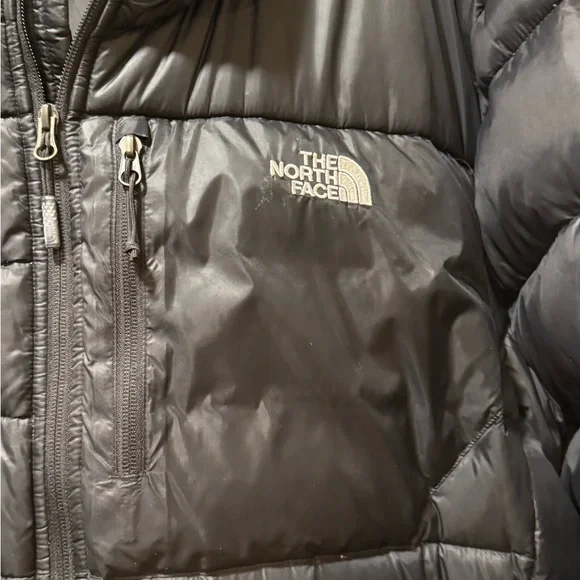 The North Face Men's Black Puffer Jacket 550 - Picture 3 of 5